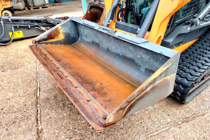 OmecoHub - Immagine CASE TV370B